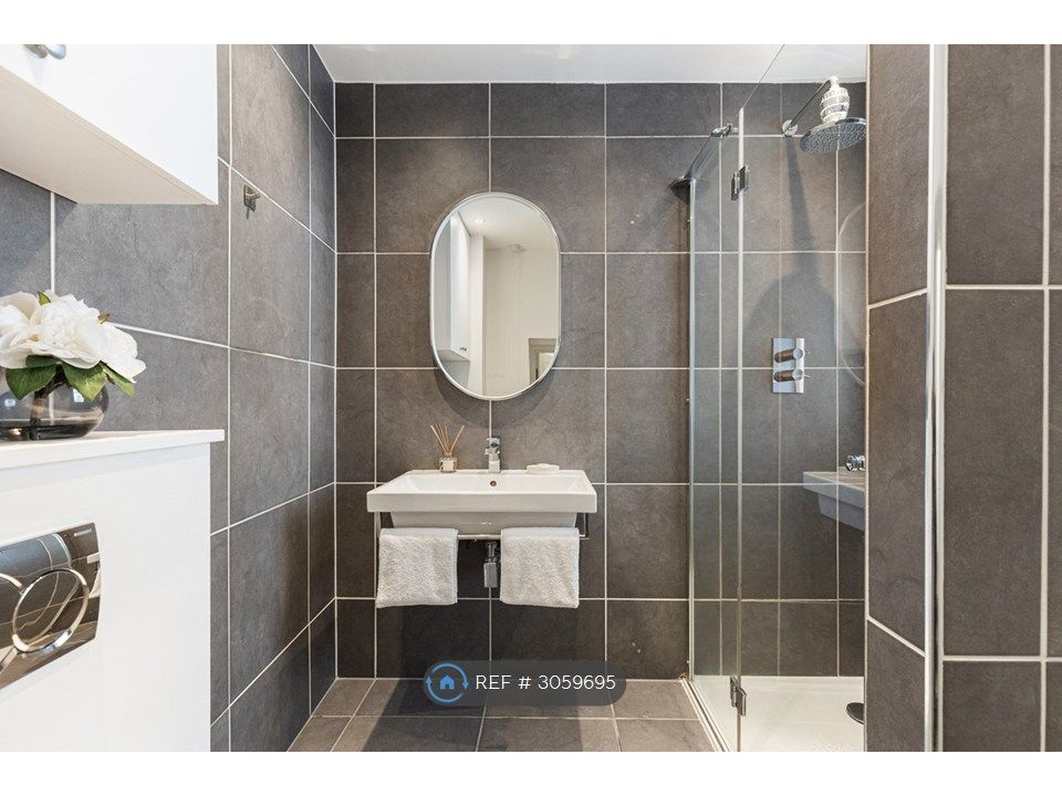 Property photo 1 of 35
