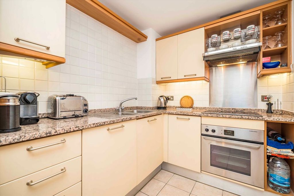 Property photo 3 of 5