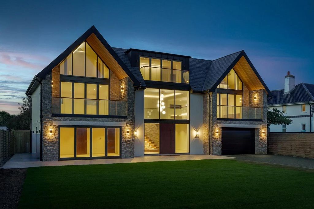 Property photo 2 of 24 Adare-Twilight-1_1758011032462.Jpeg