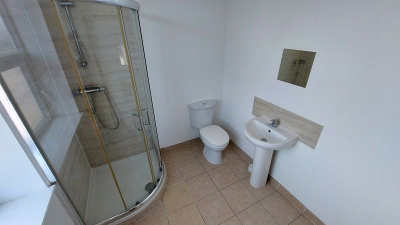 Property photo 3 of 4 Photo 9