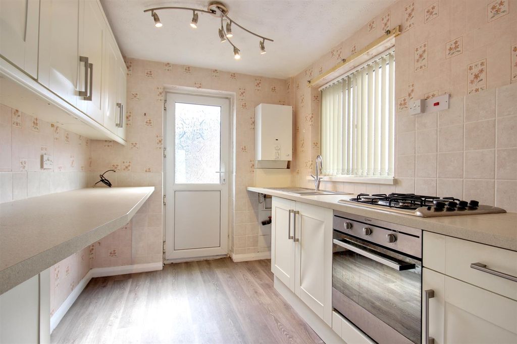 Property photo 3 of 14