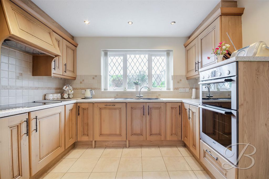 Property photo 2 of 32 Ccltd-16.Jpg