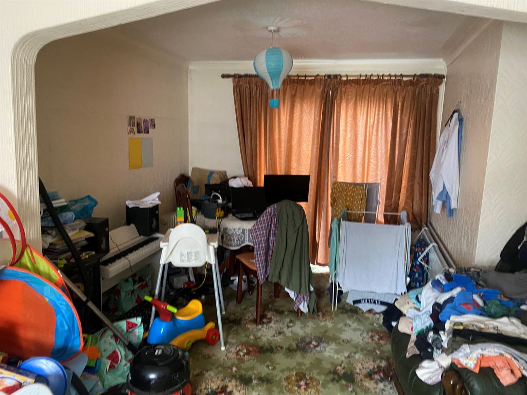 Property photo 2 of 5