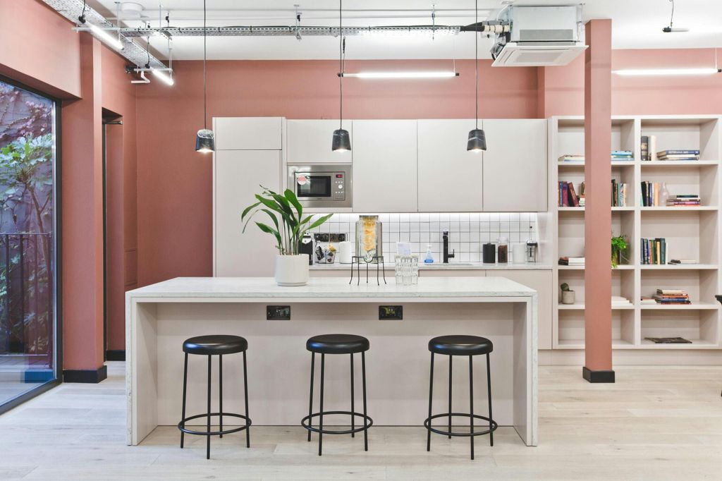 Property photo 3 of 8 Kitchen.Jpg