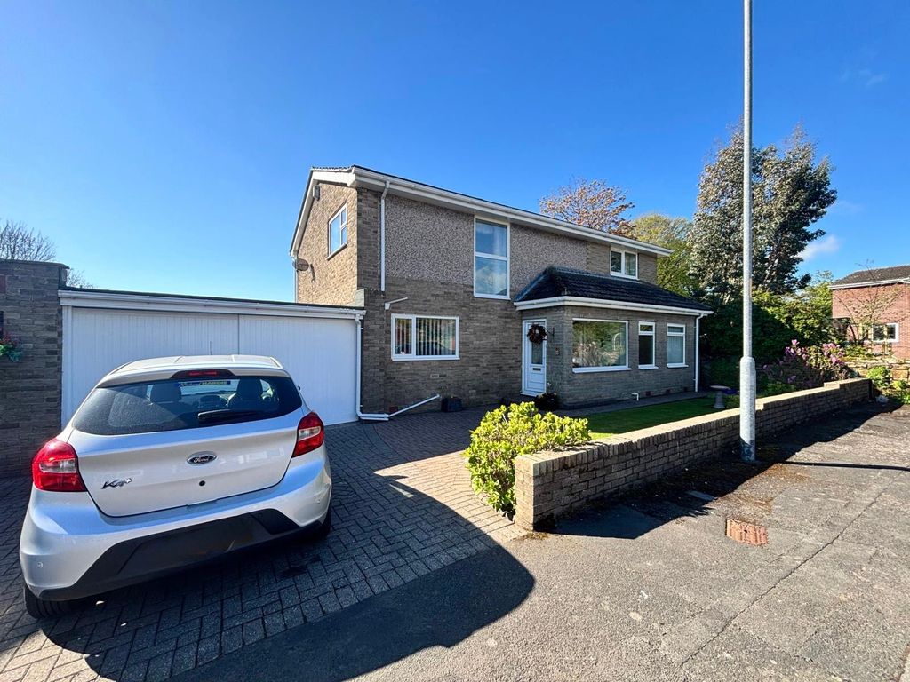 Property photo 1 of 30