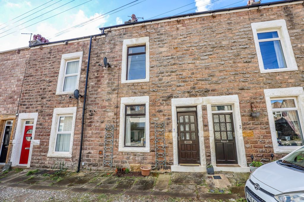 Property photo 1 of 10