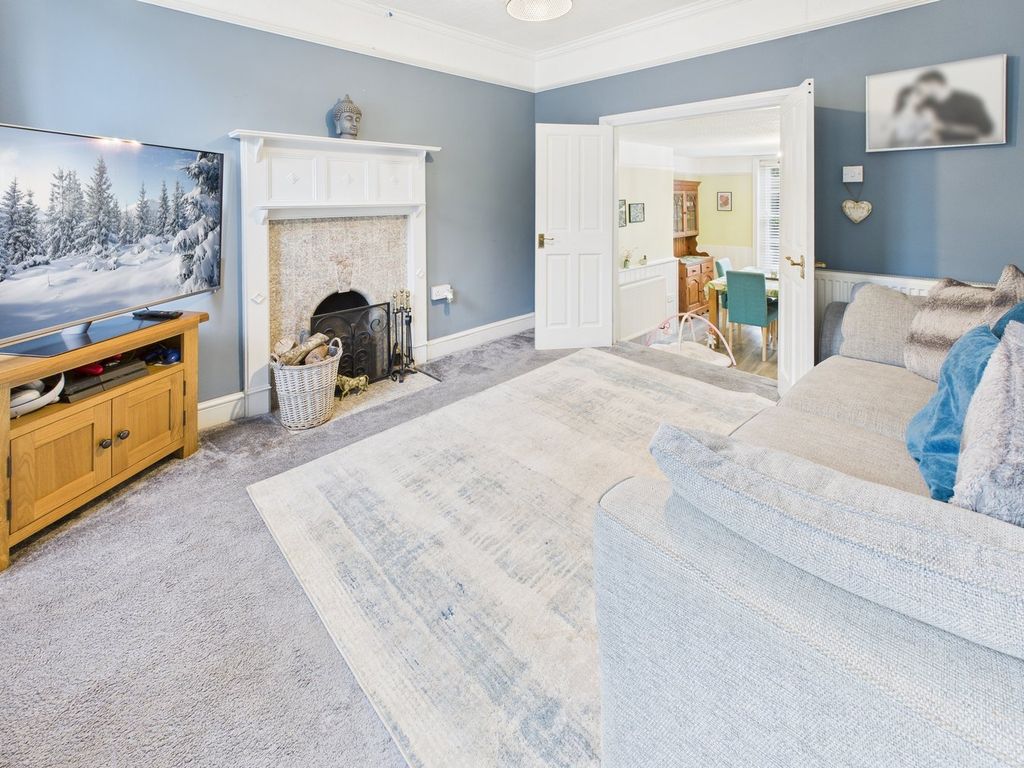 Property photo 3 of 23