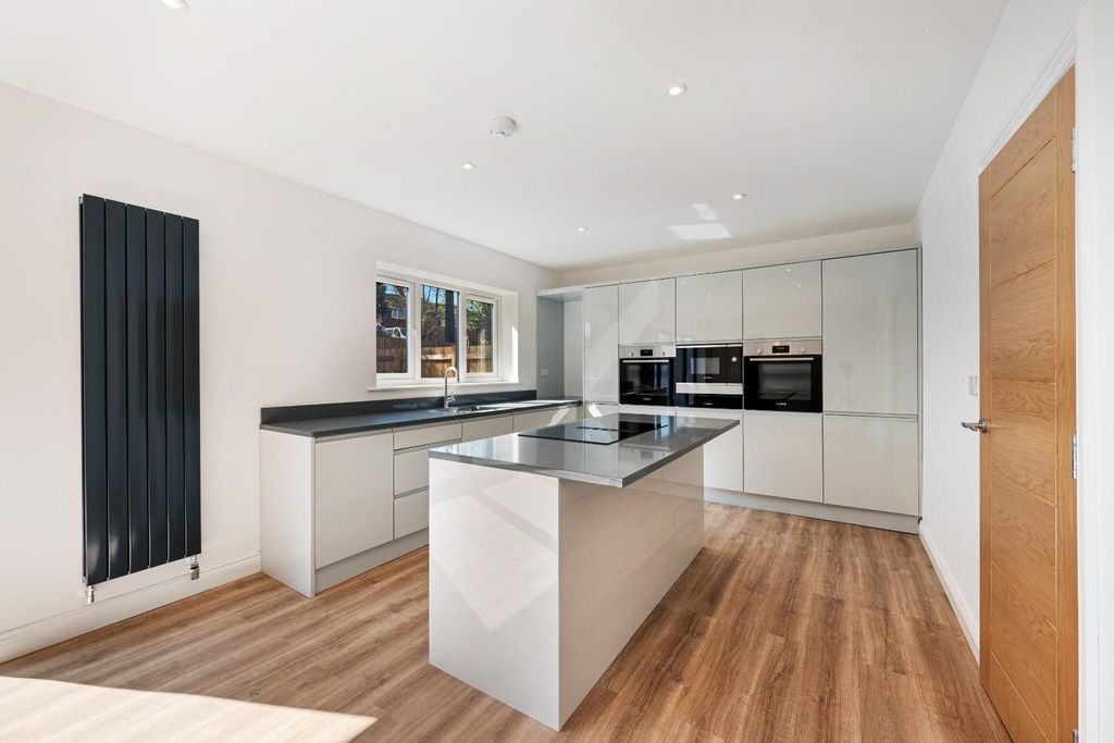 Property photo 3 of 43 Hdr_6767.Jpg