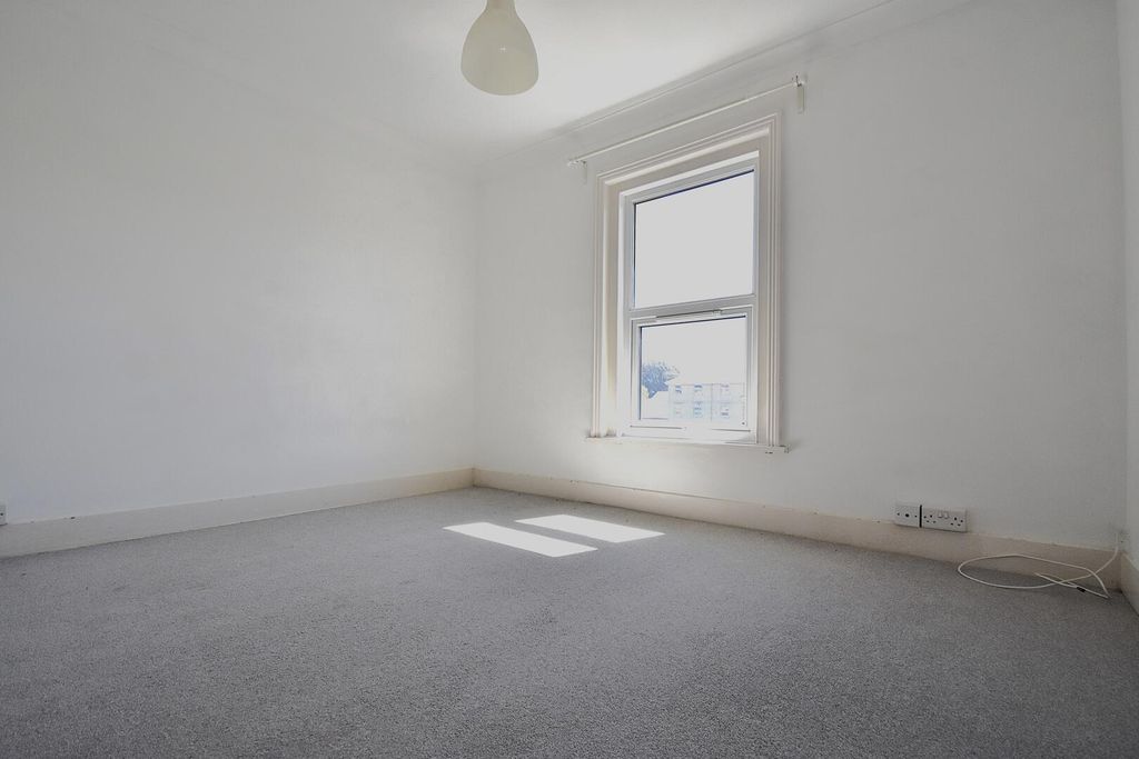 Additional image 9 of 3 bed property to rentAvenue Road, Shanklin PO37