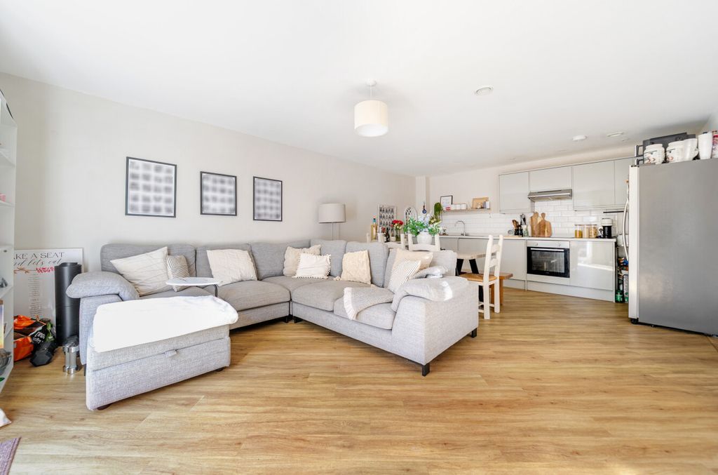 Property photo 3 of 14 1420691-21-69A579...