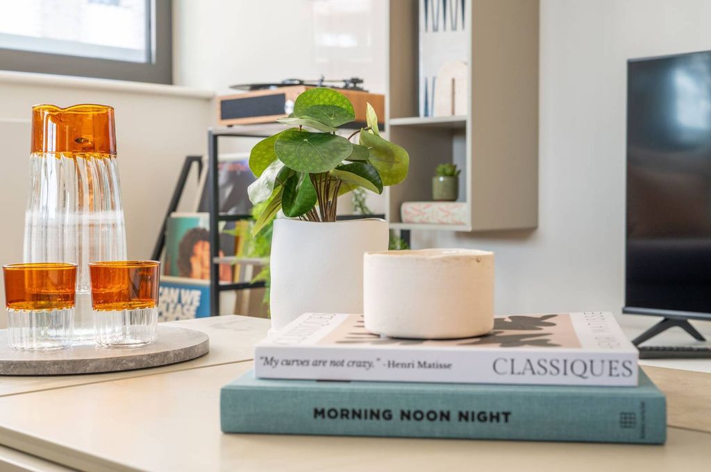 Property photo 2 of 24