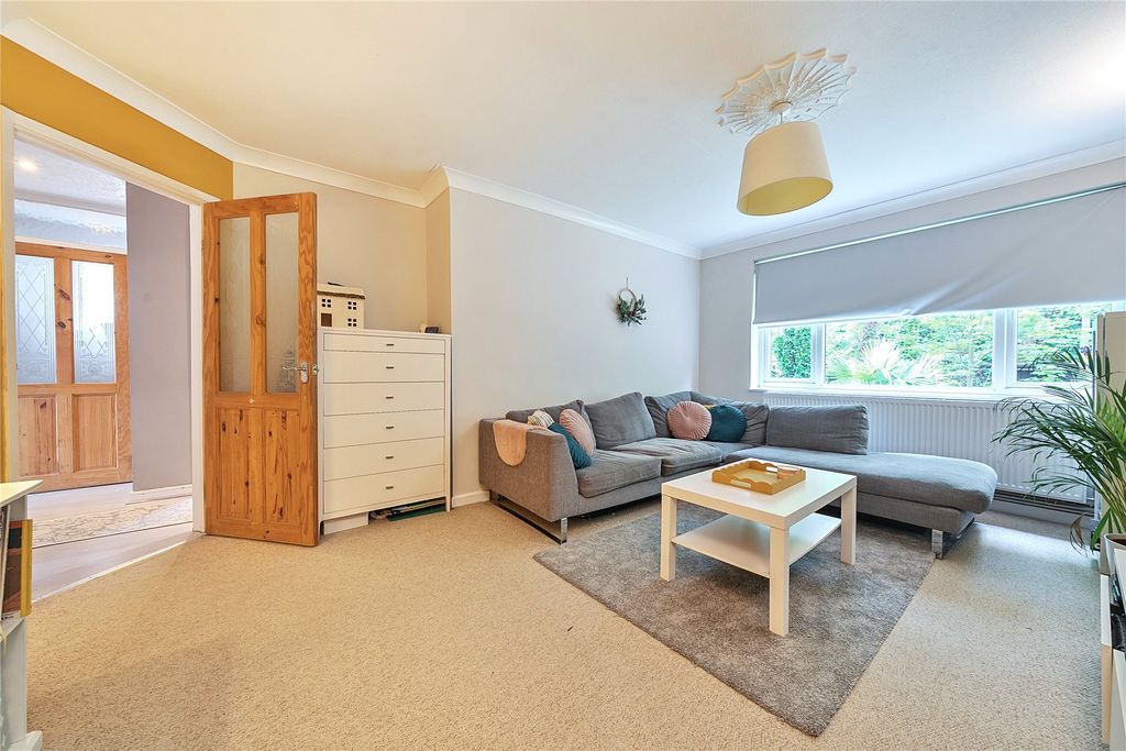 Property photo 2 of 15 Picture No. 05