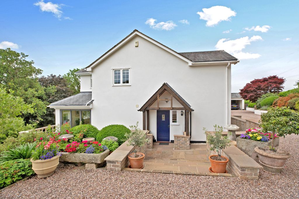 Property photo 3 of 31 Image