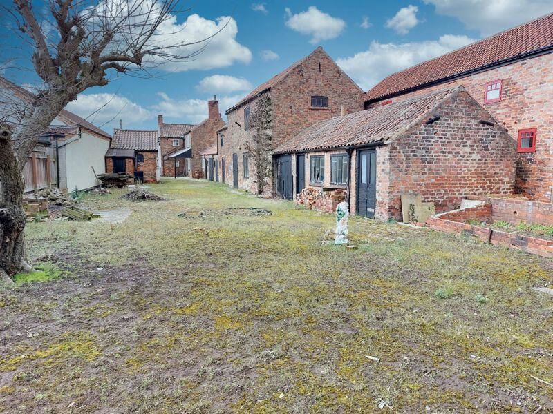 Property photo 2 of 6