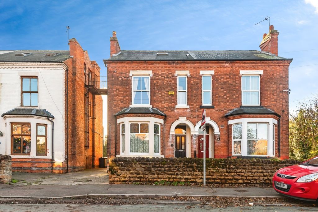 Property photo 1 of 17 Photo