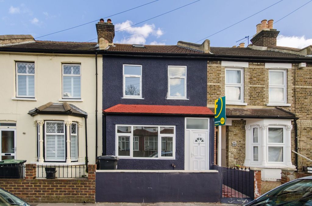 Property photo 1 of 11