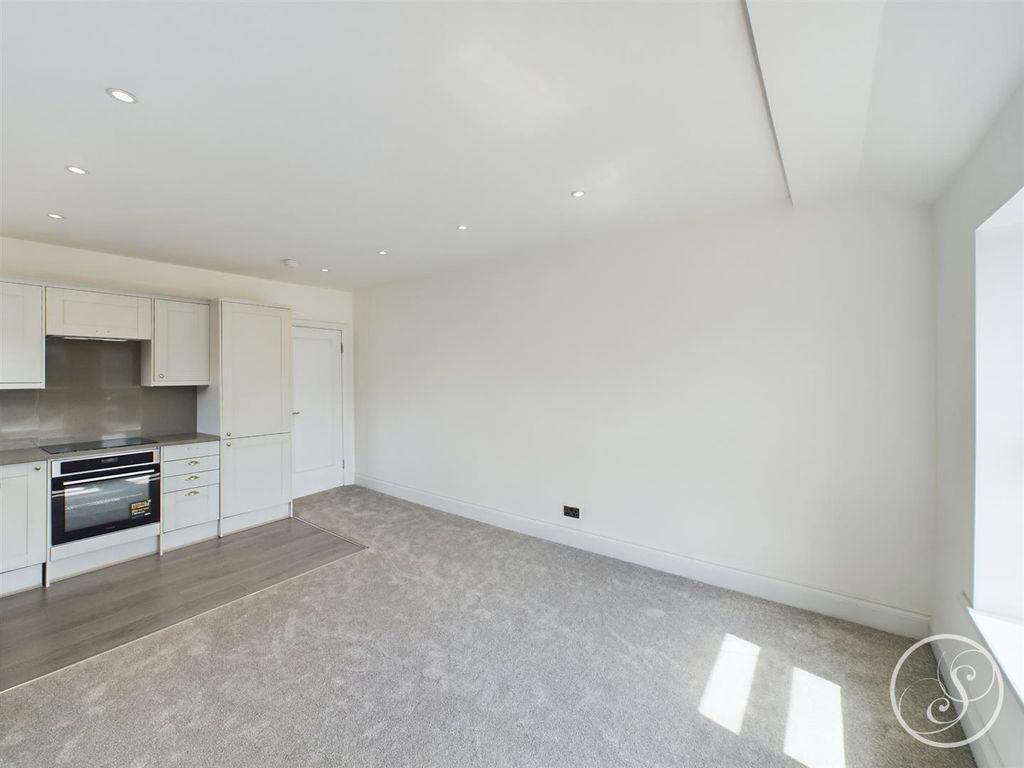 Property photo 1 of 6 Cam02071G0-Pr0318-Still002.Jpg