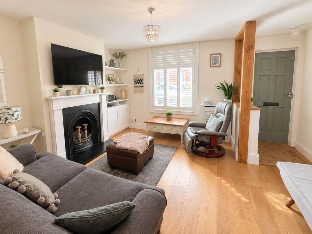 Property photo 2 of 11