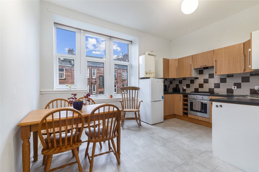 Property photo 2 of 25 Picture No. 05