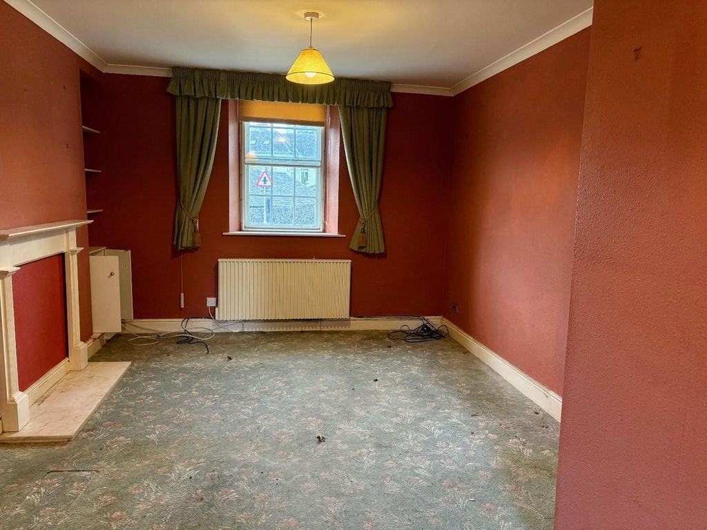 Property photo 3 of 12 Living Room.Jpg