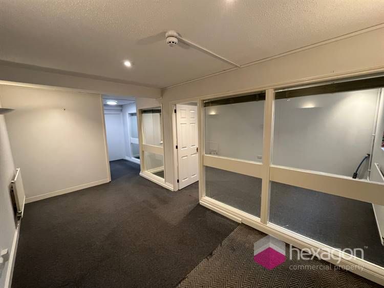 Property photo 3 of 6