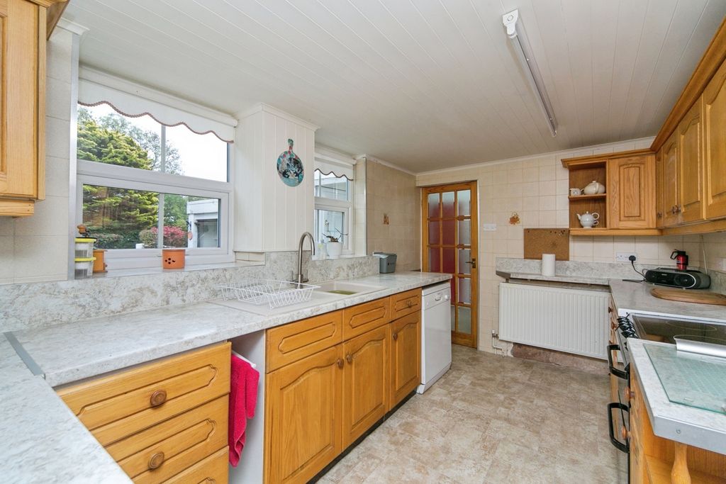 Property photo 3 of 24 Photo