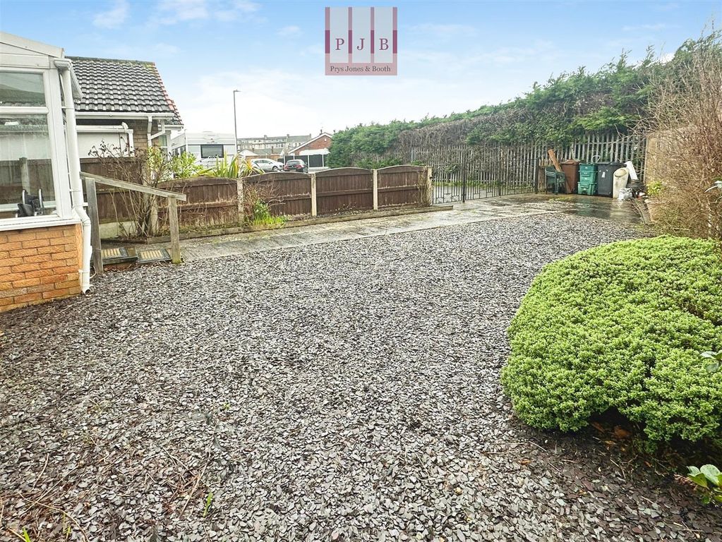 Property photo 2 of 16 Front Garden.Jpeg