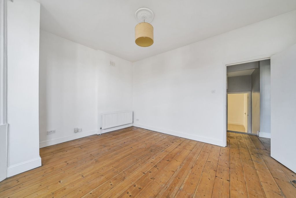 Property photo 3 of 12 1206389 (3)