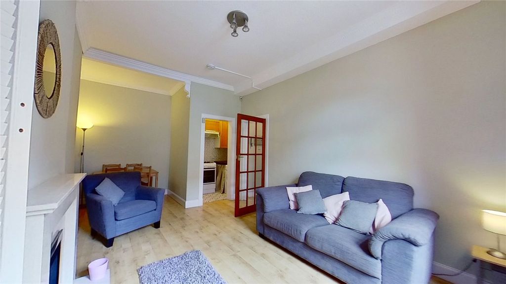 Property photo 3 of 9 Photo 3