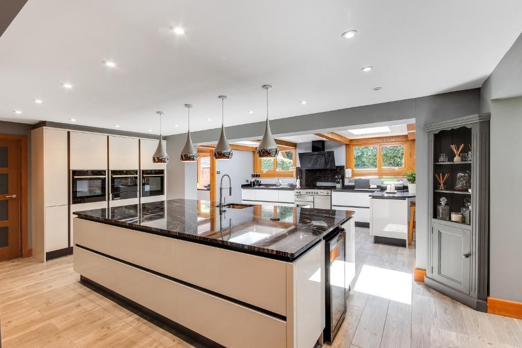 Property photo 2 of 28 Photo 2