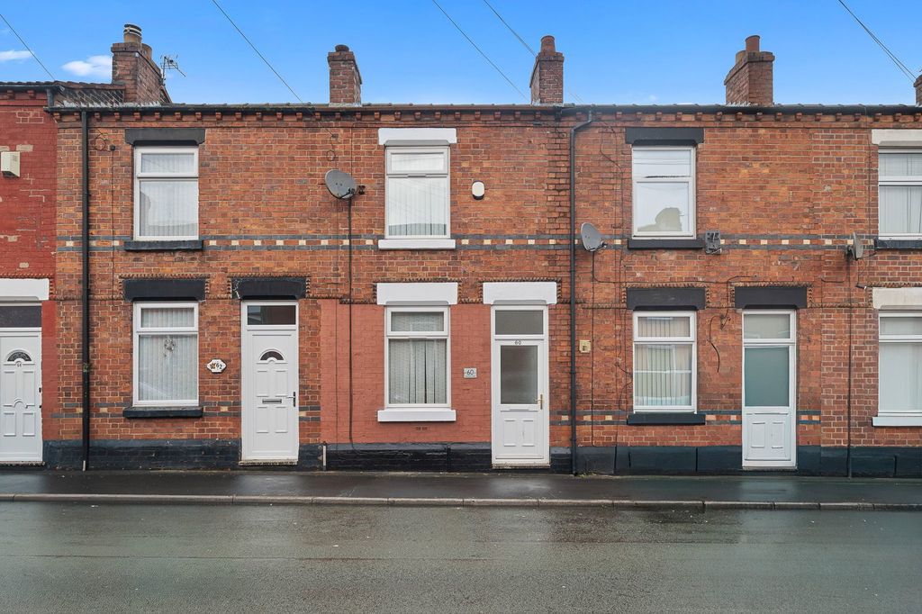 Property photo 2 of 23