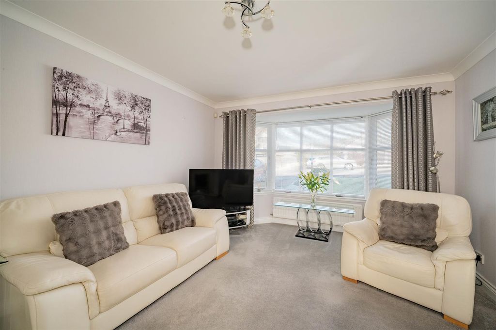 Property photo 3 of 27 57 Clovis Duveau Drive Dundee-22.Jpg