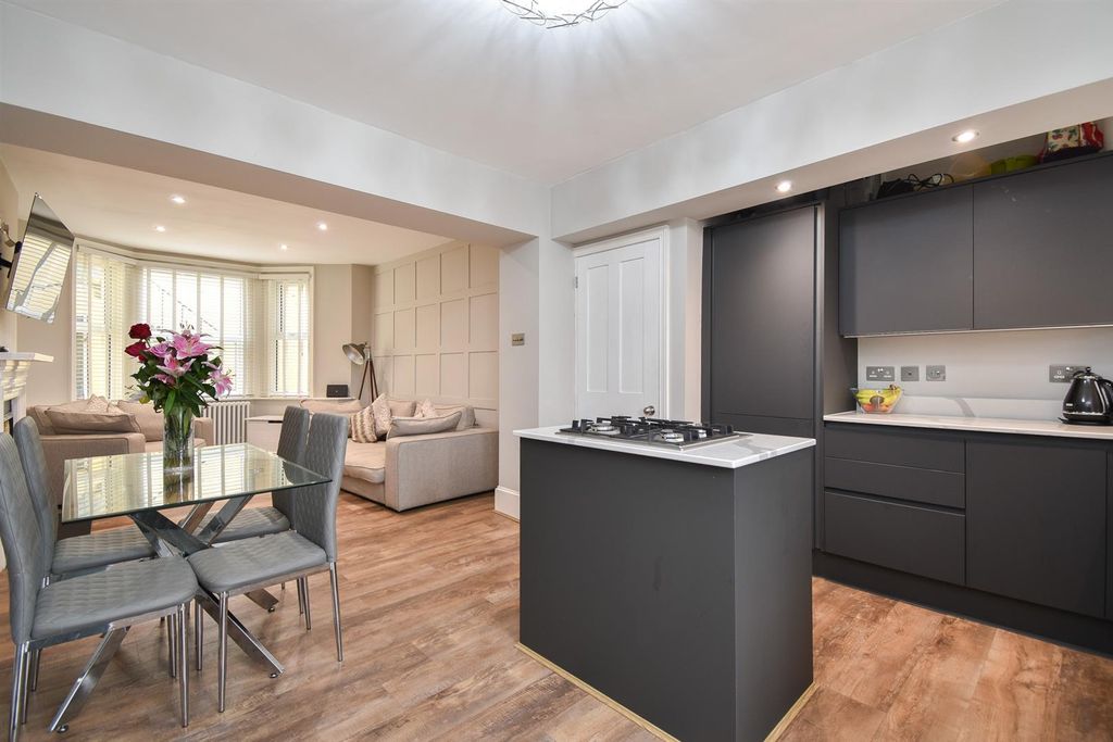 Property photo 1 of 15 Kitchen