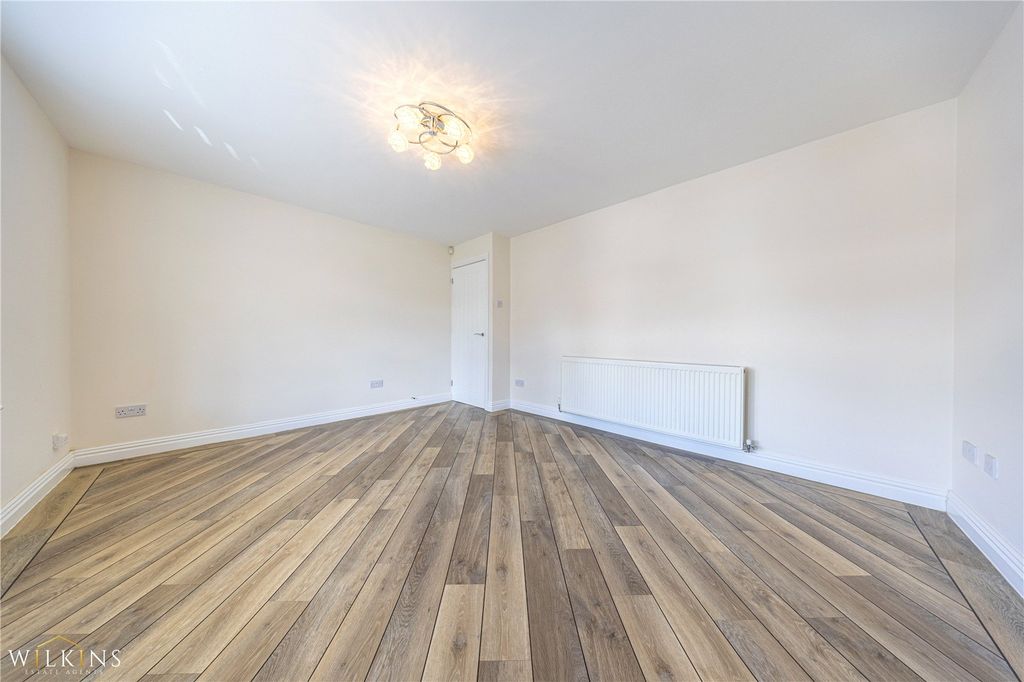 Property photo 3 of 32 Picture No. 03