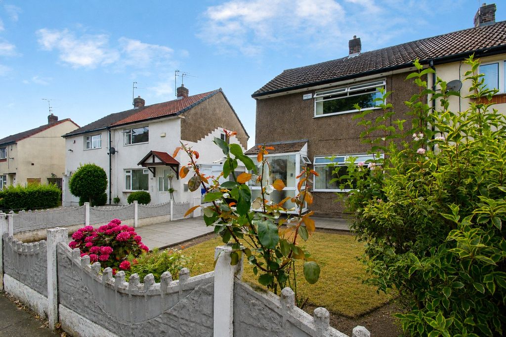 Property photo 1 of 14 External