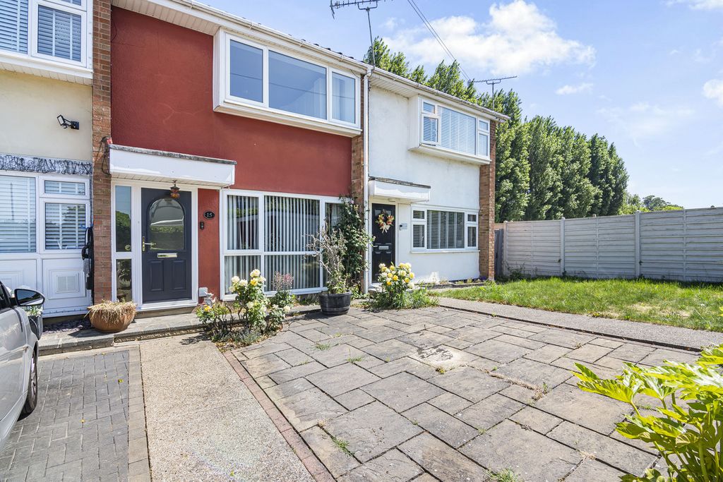 Property photo 1 of 16
