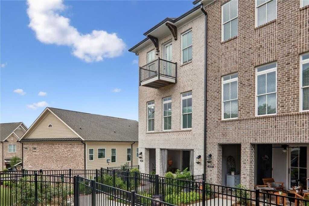 Property photo 1 of 29