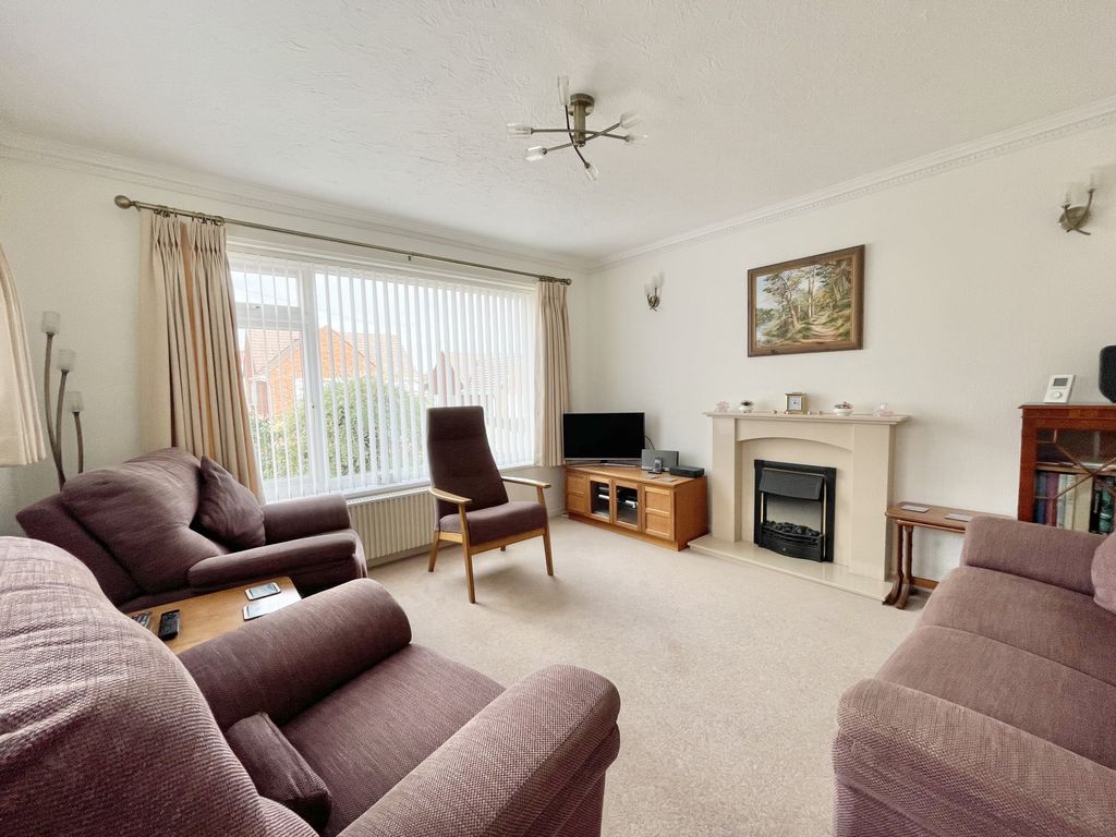 Property photo 3 of 15 Photo 7