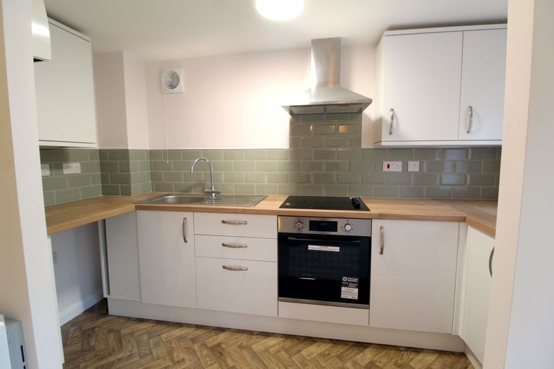 Property photo 2 of 5 Kitchen