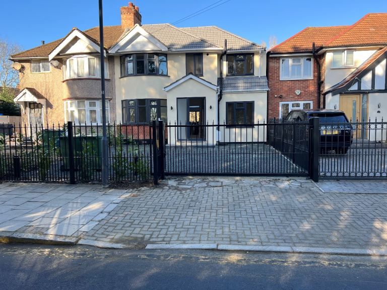 Property photo 1 of 5