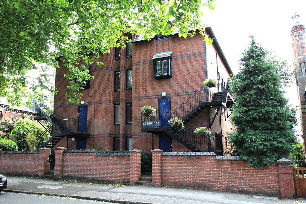 Property photo 1 of 9 (Main)