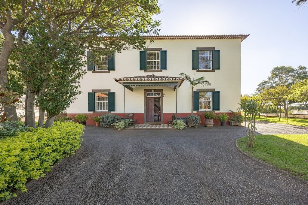 Property photo 1 of 46 Historic 1893 Quinta With Expansive Gardens And Investment Potential – Funchal