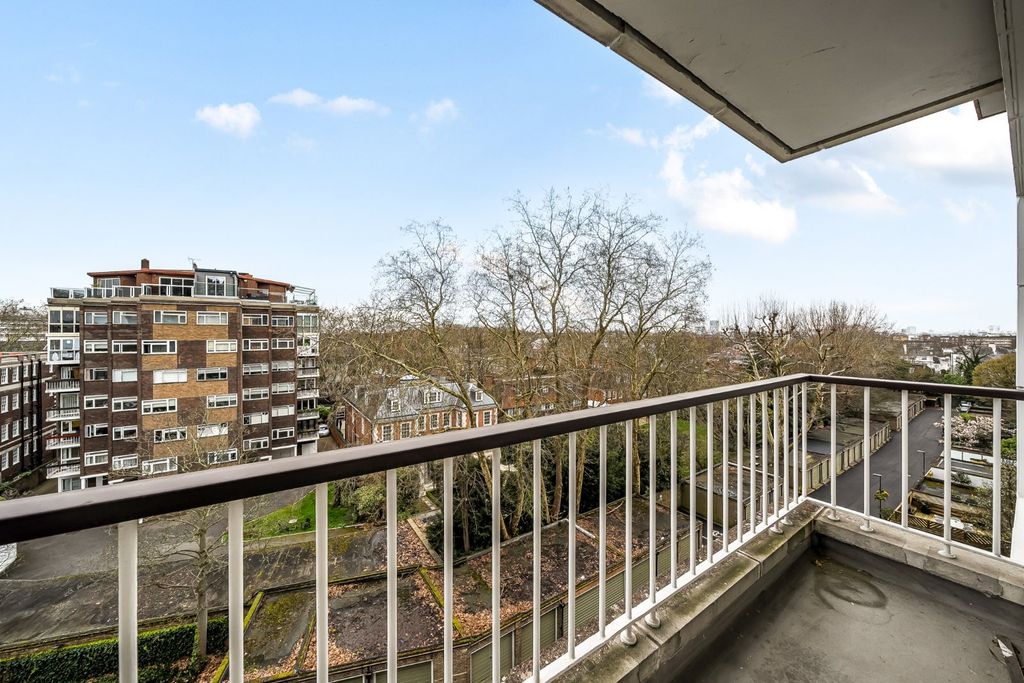 Property photo 3 of 12 Picture No. 28