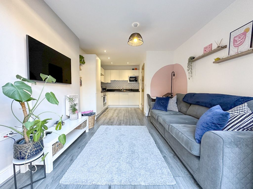 Property photo 2 of 10 4552984