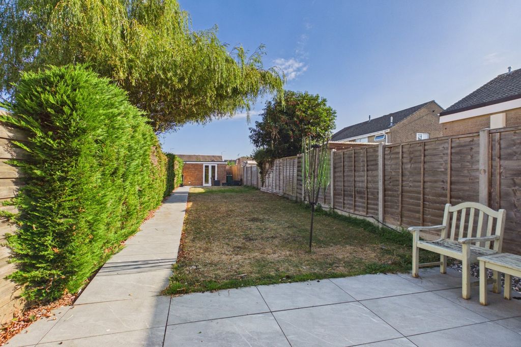 Property photo 2 of 14 Rear Garden