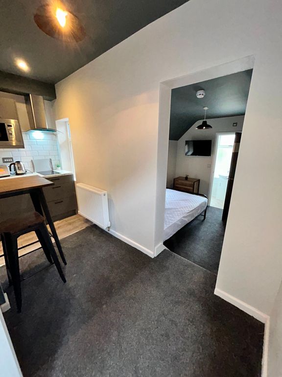 Property photo 1 of 3