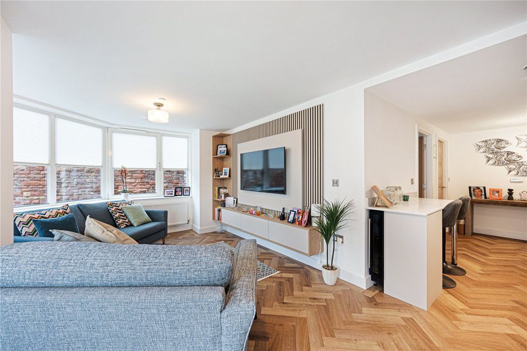 Property photo 2 of 14 Living Room