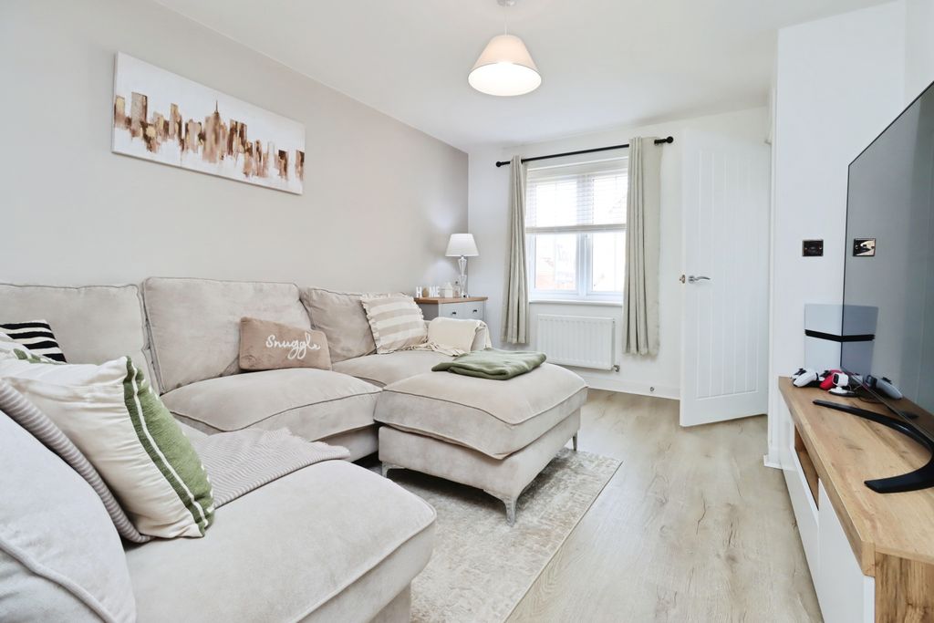 Property photo 2 of 20 Img_0003