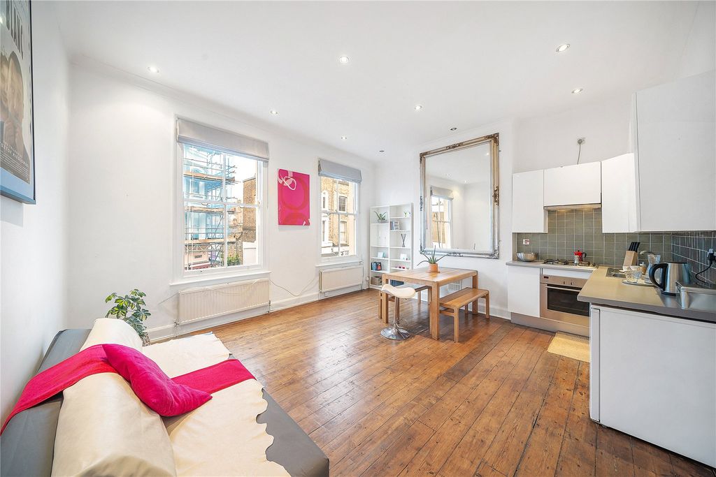 Property photo 3 of 8 Reception Room