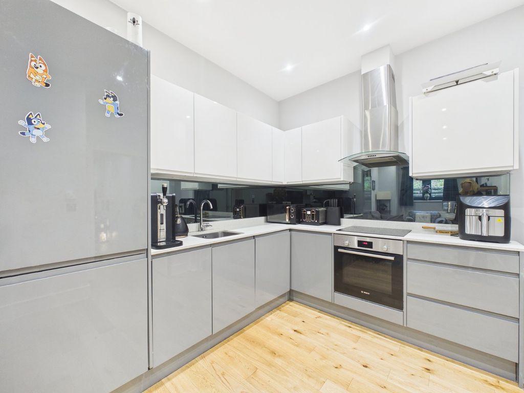 Property photo 2 of 15 Kitchen